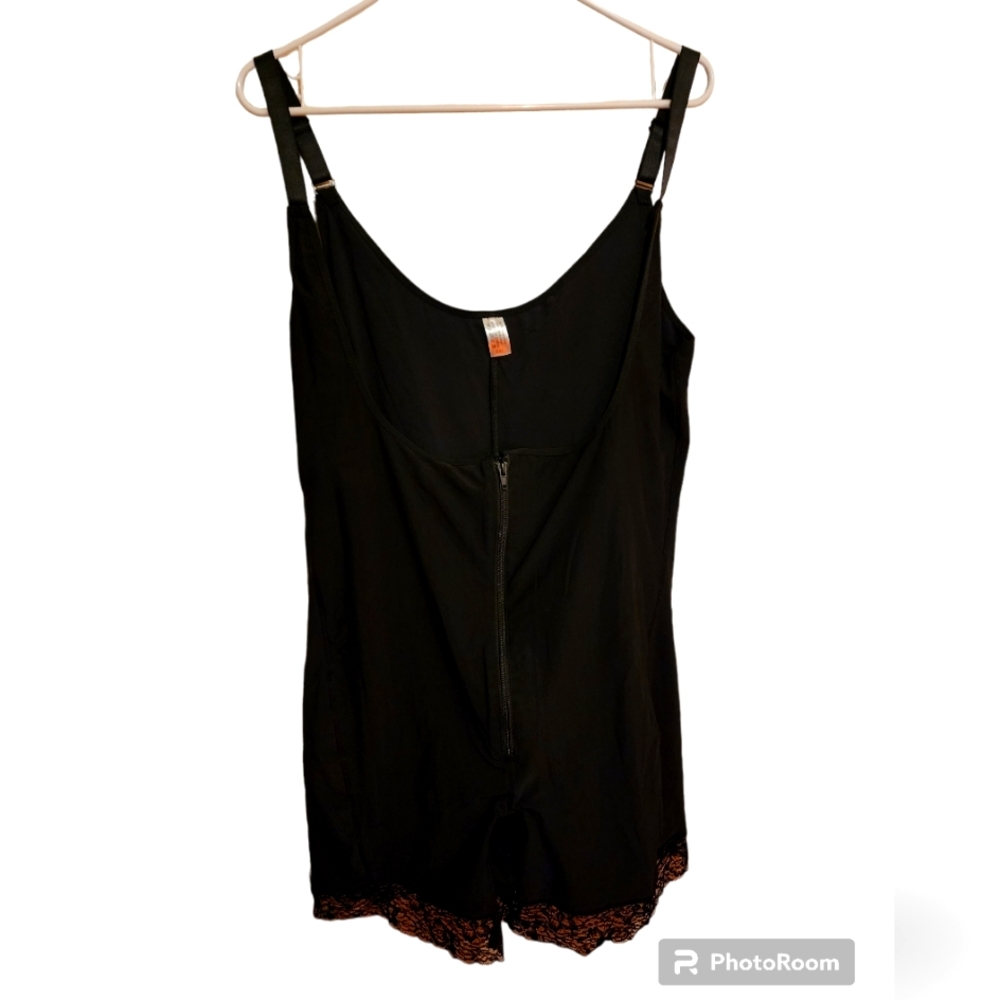 Womens shape wear